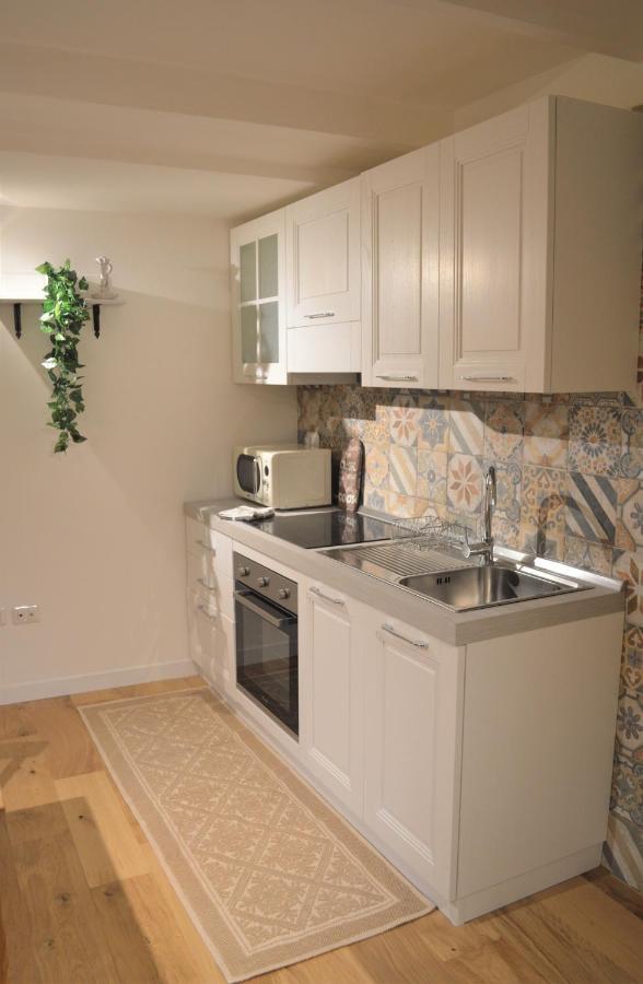 Domu 600 - Suite Mini Appartamento Cagliari Centro Storico Exterior foto